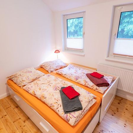 באד לאאספה Ferienwohnung Am Waldrand מראה חיצוני תמונה